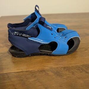 Nike Boys Blue and Navy Slip-On Sandals